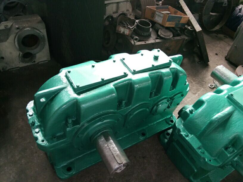 减速机.jpg 减速机.jpg